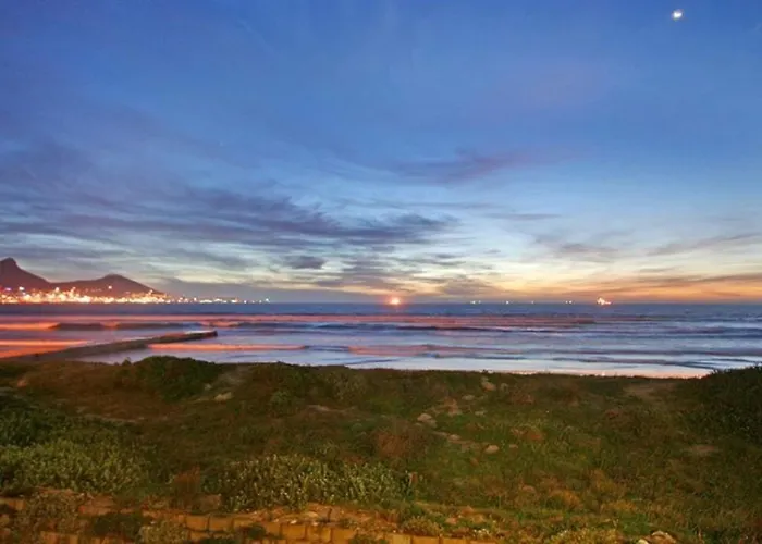325 Leisure Bay Cape Town