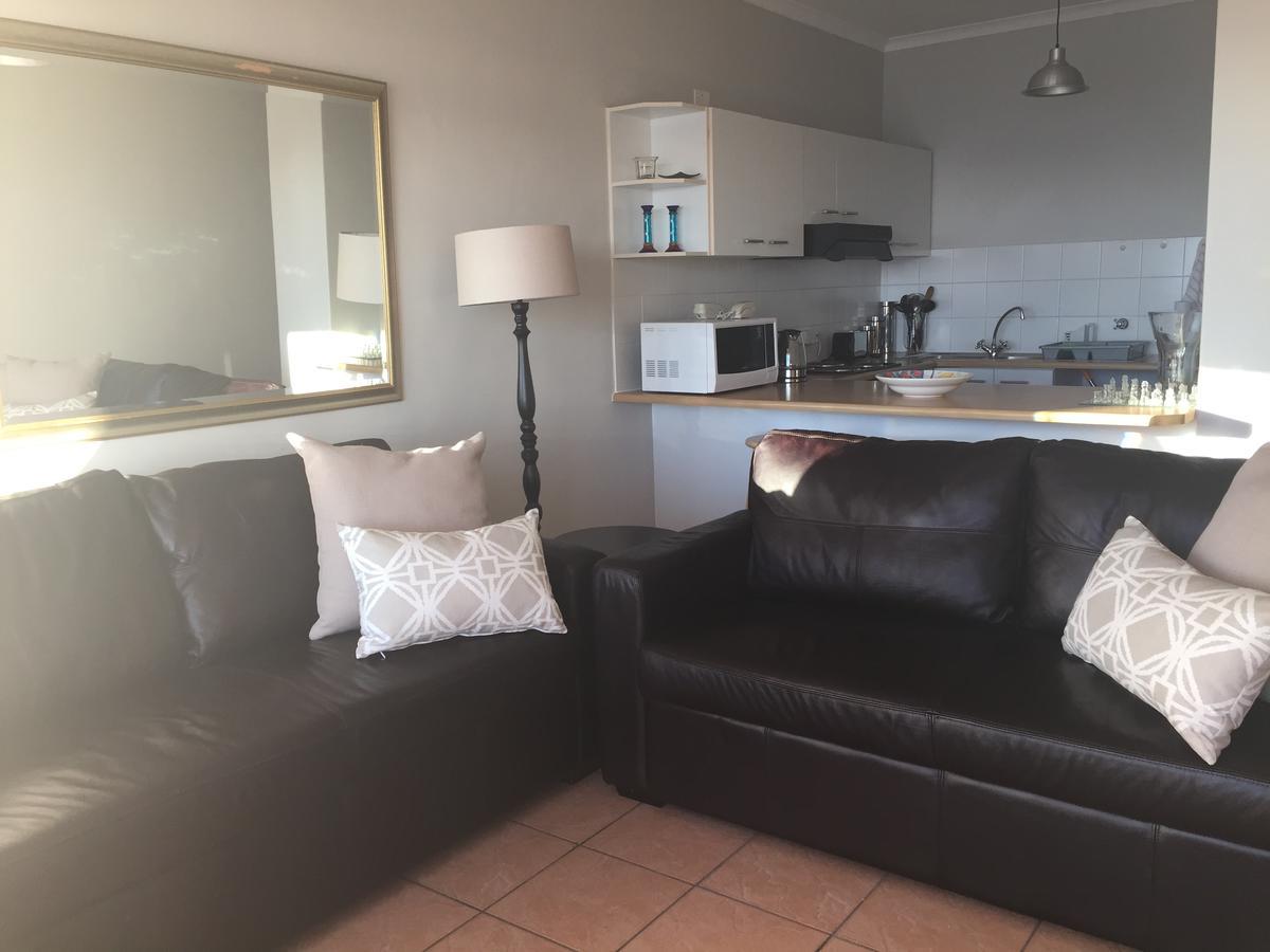 325 Leisure Bay Apartment