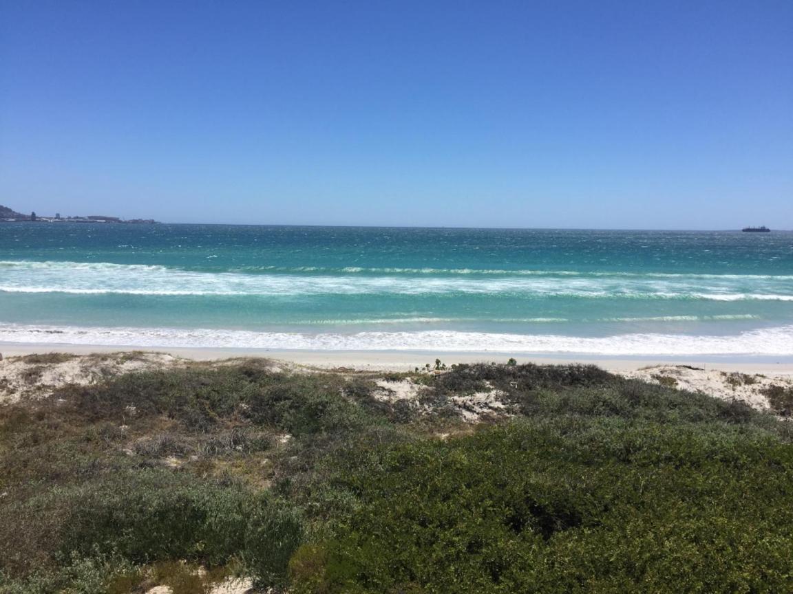 325 Leisure Bay