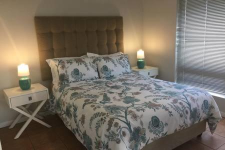 325 Leisure Bay Apartment