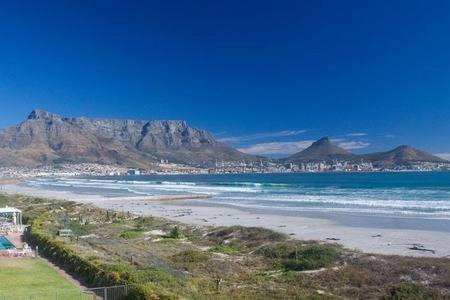 325 Leisure Bay *